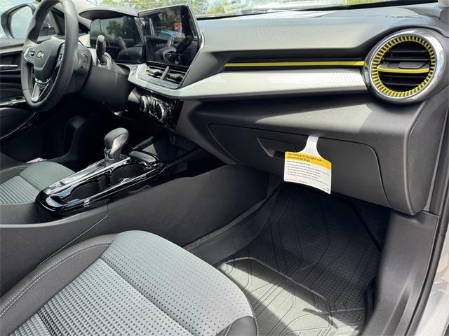 new 2025 Chevrolet Trax car, priced at $24,330