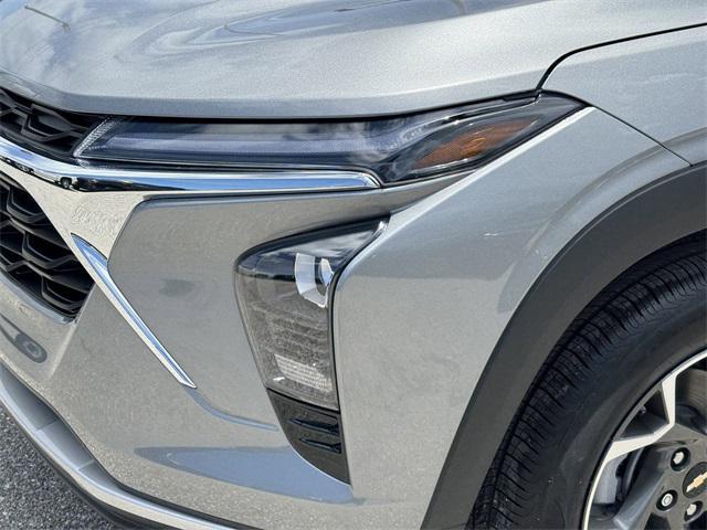 new 2025 Chevrolet Trax car, priced at $24,330