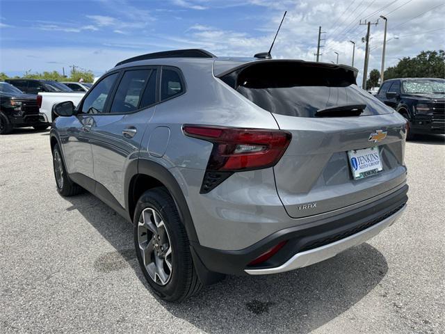 new 2025 Chevrolet Trax car, priced at $24,330