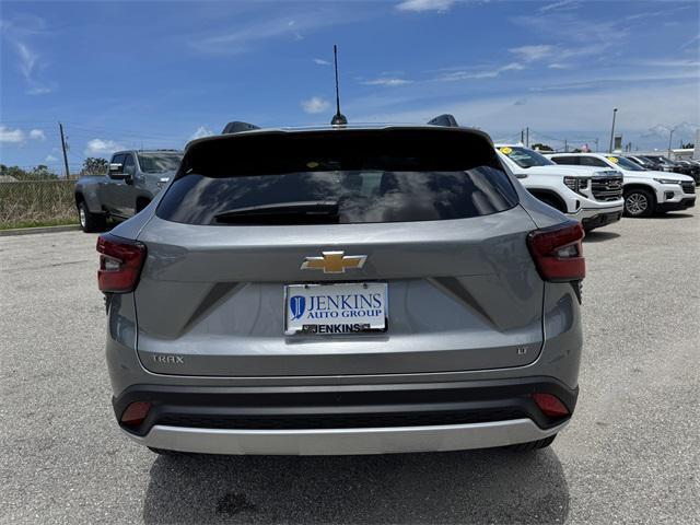 new 2025 Chevrolet Trax car, priced at $24,330