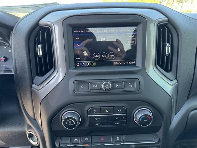 new 2025 Chevrolet Silverado 1500 car, priced at $39,179