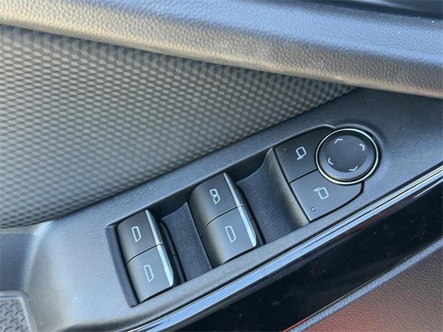 new 2026 Chevrolet Equinox car, priced at $33,778