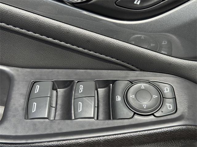 used 2022 Chevrolet Traverse car, priced at $29,990