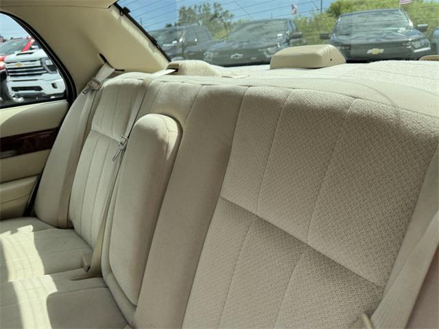 used 2006 Mercury Grand Marquis car, priced at $12,990