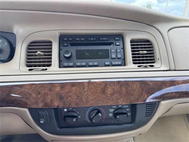 used 2006 Mercury Grand Marquis car, priced at $12,990