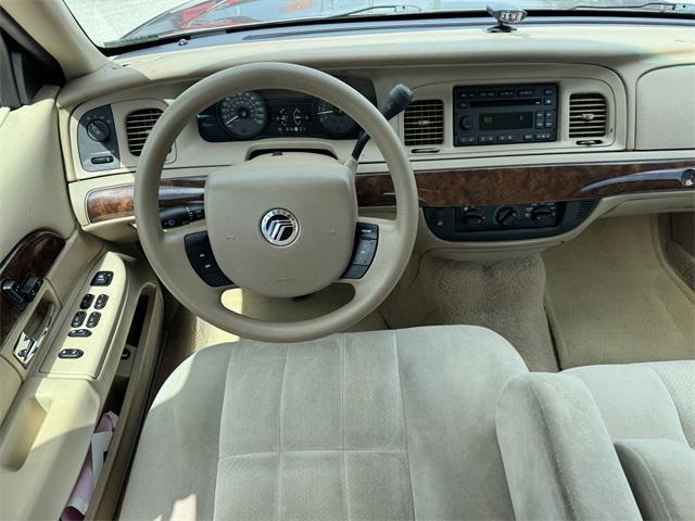 used 2006 Mercury Grand Marquis car, priced at $12,990