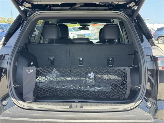 new 2025 Chevrolet Equinox car, priced at $30,085