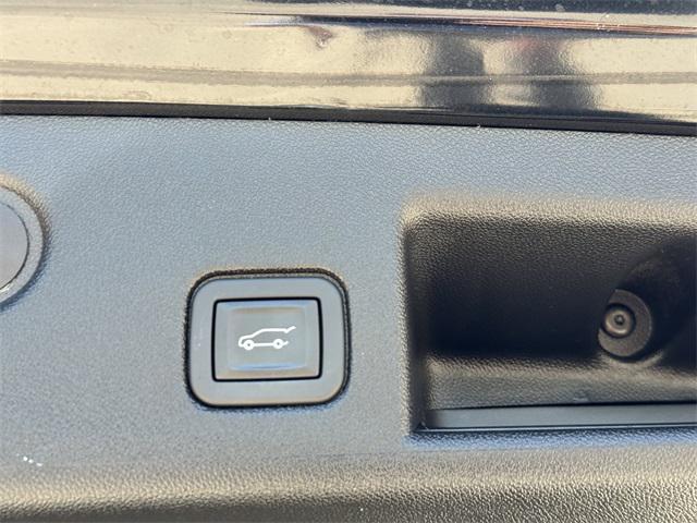 used 2020 Chevrolet Equinox car, priced at $23,739