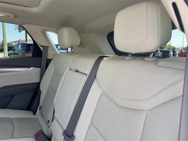 used 2023 Cadillac XT5 car, priced at $33,499