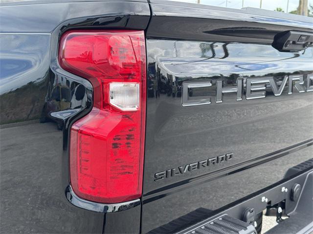 new 2025 Chevrolet Silverado 1500 car, priced at $42,075