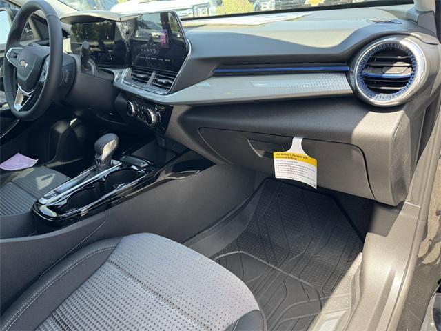 new 2025 Chevrolet Trax car, priced at $22,462