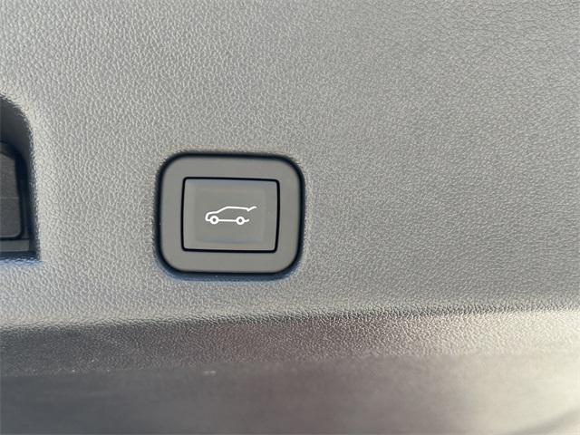 new 2025 Chevrolet Traverse car, priced at $44,366