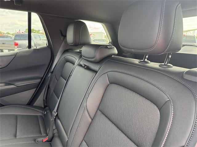 new 2025 Chevrolet Equinox car, priced at $32,700