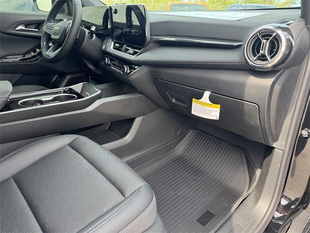 new 2025 Chevrolet Equinox car, priced at $32,700