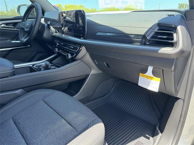new 2025 Chevrolet Traverse car, priced at $40,125