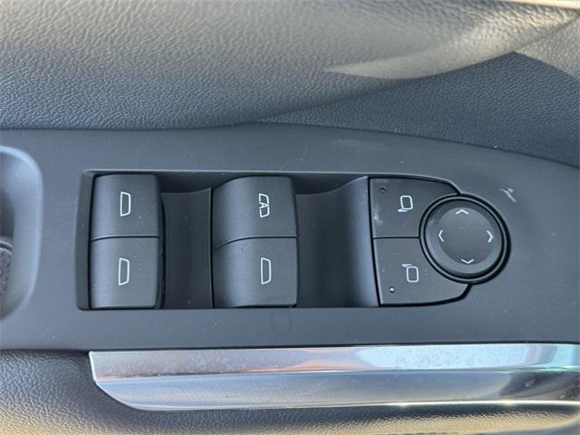 new 2025 Chevrolet Traverse car, priced at $40,125