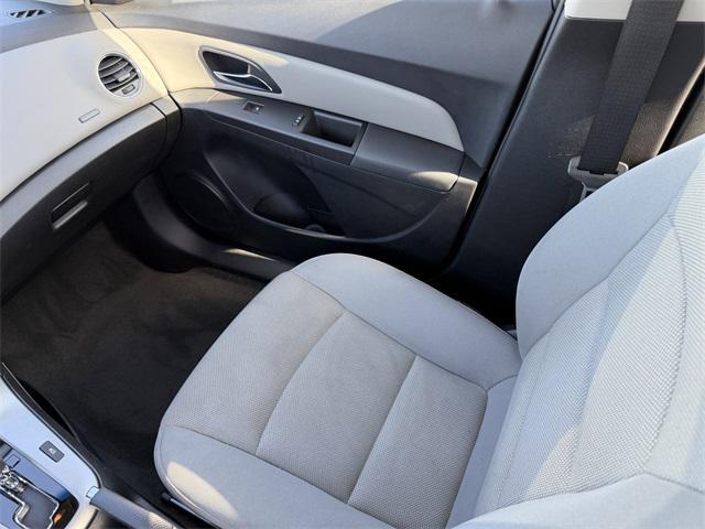 used 2015 Chevrolet Cruze car, priced at $9,995