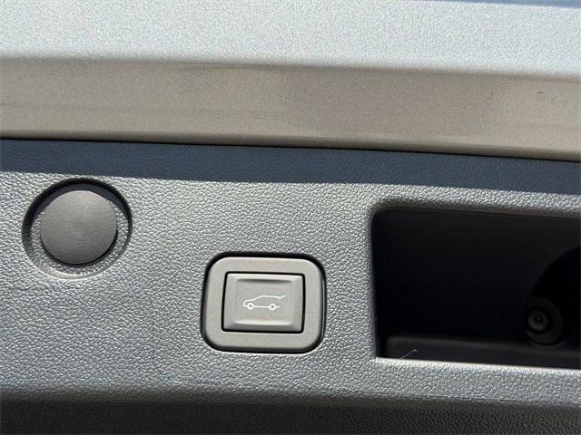 new 2026 Chevrolet Equinox car, priced at $29,483