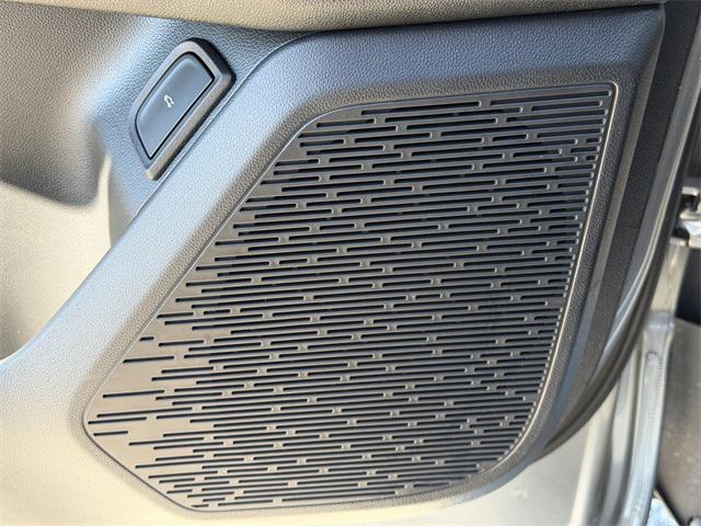 new 2026 Chevrolet Equinox car, priced at $29,483