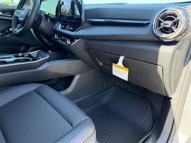 new 2026 Chevrolet Equinox car, priced at $29,483