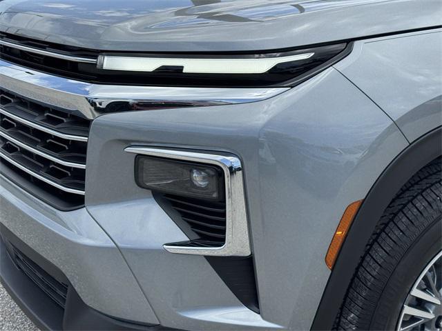 new 2025 Chevrolet Traverse car, priced at $40,051