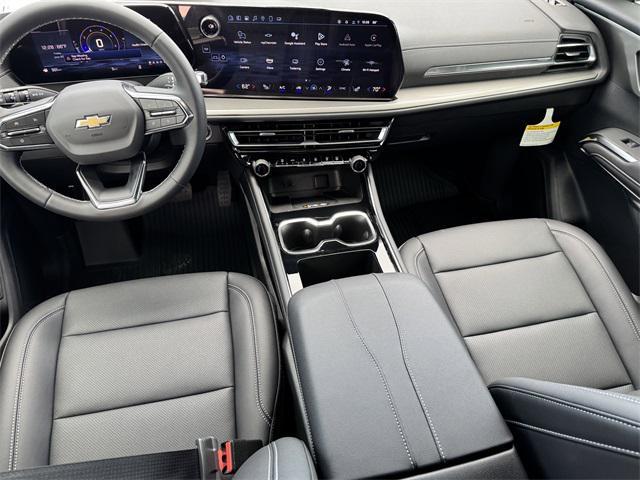 new 2025 Chevrolet Traverse car, priced at $40,051
