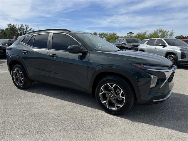 new 2025 Chevrolet Trax car, priced at $22,926