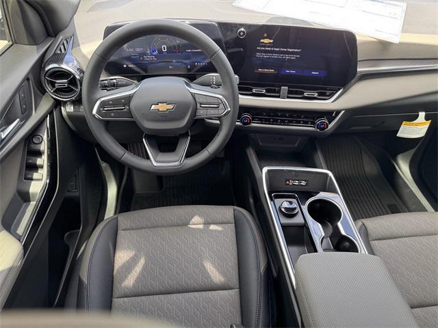 new 2026 Chevrolet Equinox car, priced at $31,770