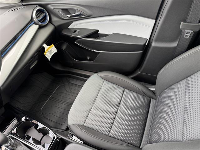 new 2025 Chevrolet Trax car, priced at $24,330