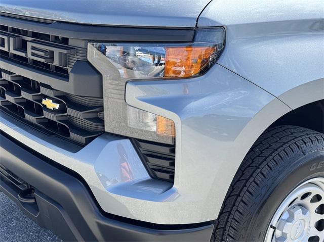 new 2025 Chevrolet Silverado 1500 car, priced at $40,325