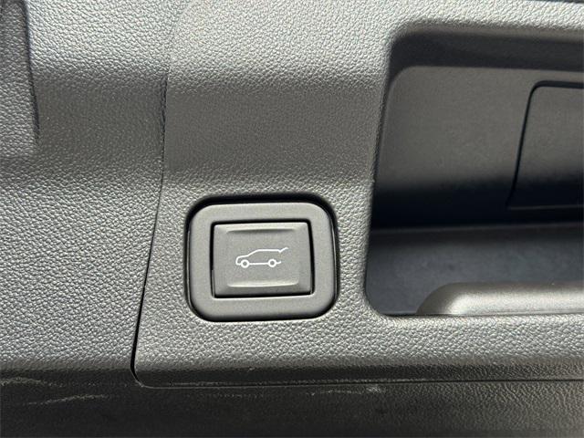 used 2023 GMC Acadia car, priced at $29,984