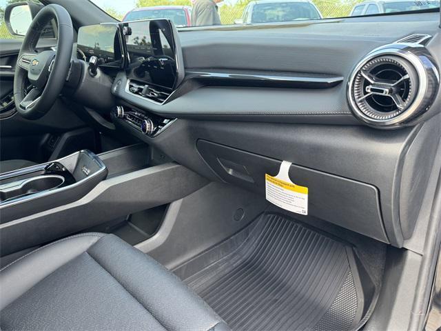 new 2025 Chevrolet Equinox car, priced at $30,085