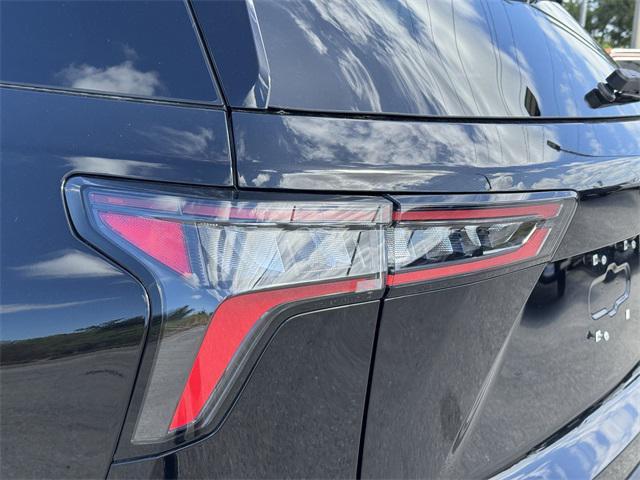 new 2025 Chevrolet Equinox car, priced at $30,085