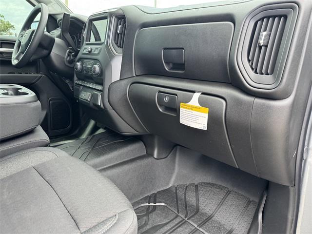 new 2025 Chevrolet Silverado 1500 car, priced at $40,925
