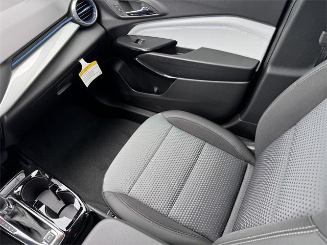 new 2025 Chevrolet Trax car, priced at $22,810