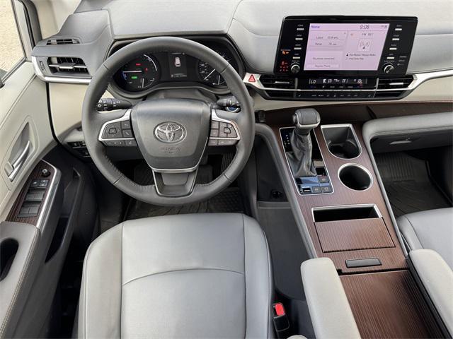 used 2021 Toyota Sienna car, priced at $35,652