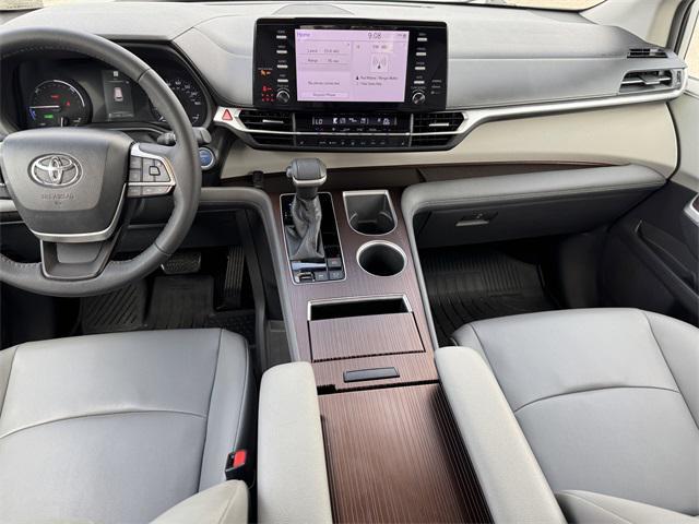 used 2021 Toyota Sienna car, priced at $35,652