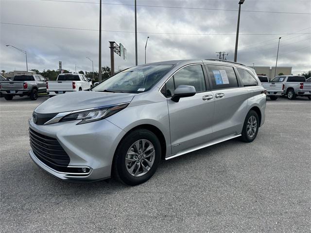 used 2021 Toyota Sienna car, priced at $35,652