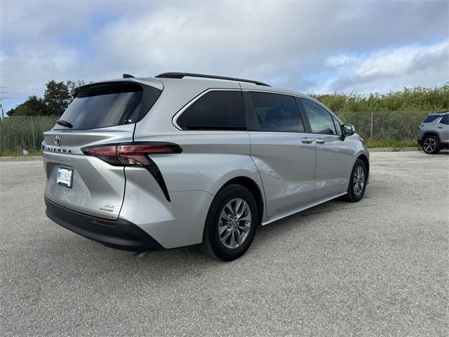used 2021 Toyota Sienna car, priced at $35,652