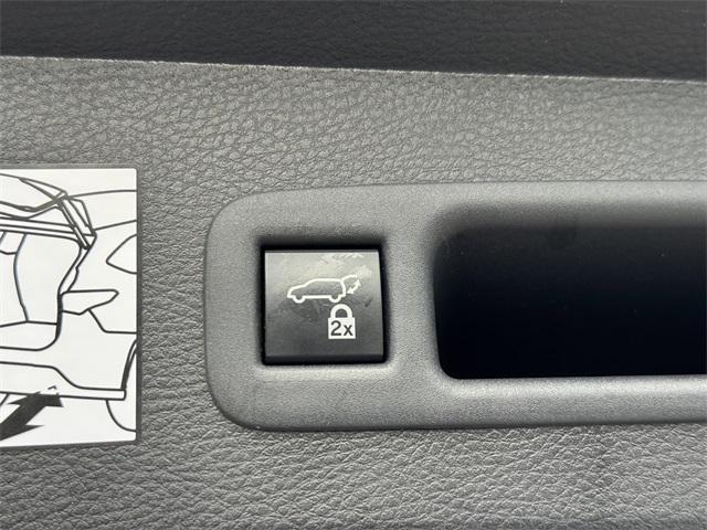 used 2021 Toyota Sienna car, priced at $35,652