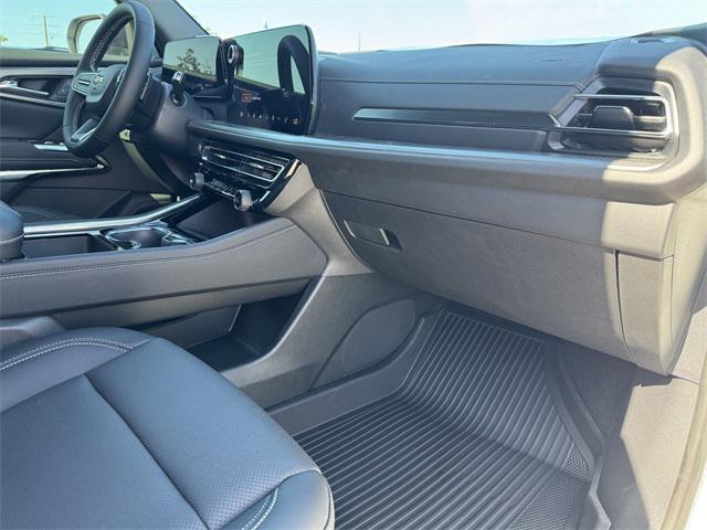 new 2025 Chevrolet Traverse car, priced at $43,611