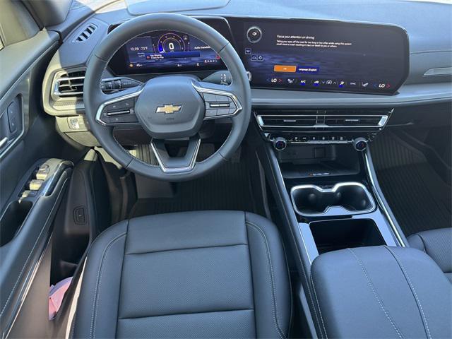 new 2025 Chevrolet Traverse car, priced at $43,611