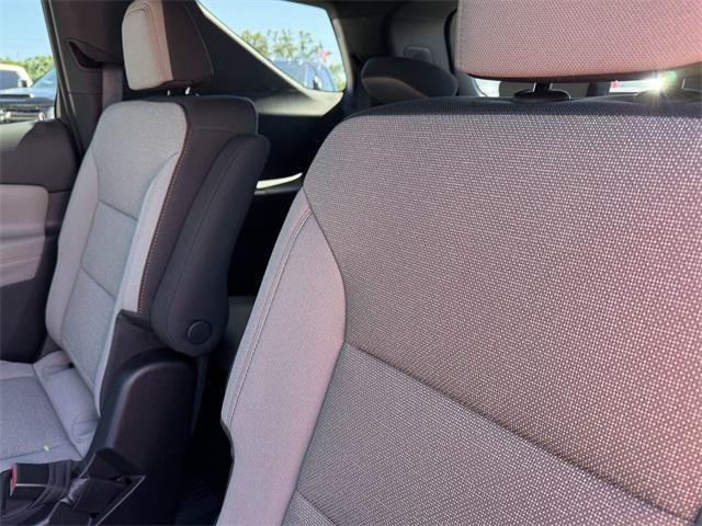 new 2025 Chevrolet Traverse car, priced at $40,425