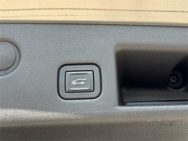 used 2019 Chevrolet Equinox car, priced at $22,995