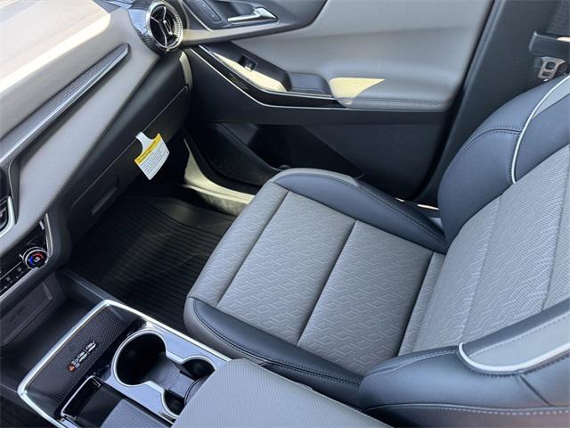 new 2025 Chevrolet Equinox car, priced at $32,700