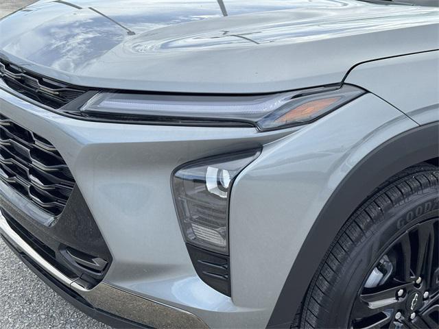 new 2025 Chevrolet Trax car, priced at $23,790