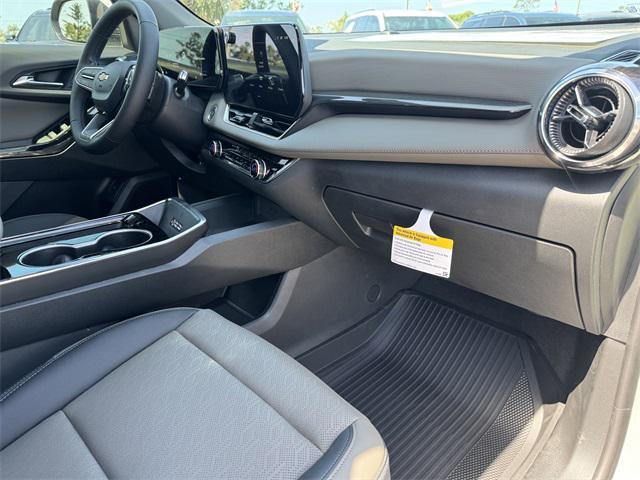 new 2025 Chevrolet Equinox car, priced at $31,665