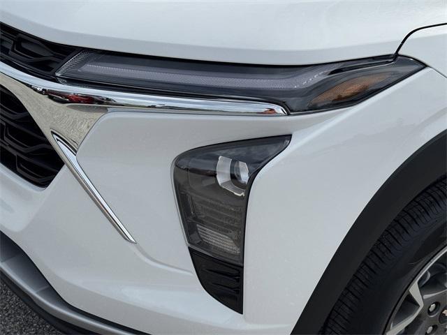 new 2025 Chevrolet Trax car, priced at $24,330