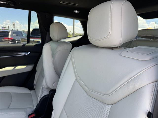 used 2020 Cadillac XT6 car, priced at $34,895