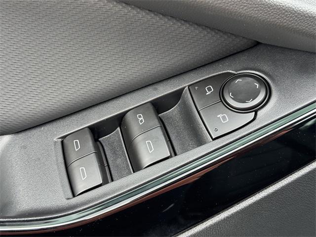 new 2026 Chevrolet Equinox car, priced at $27,393